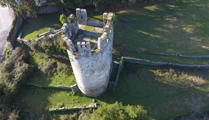 Fortaleza de Sarria, Spain